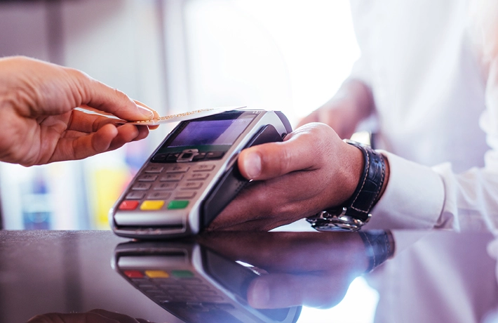 خدمات دفع الفواتير وإعادة التعبئة